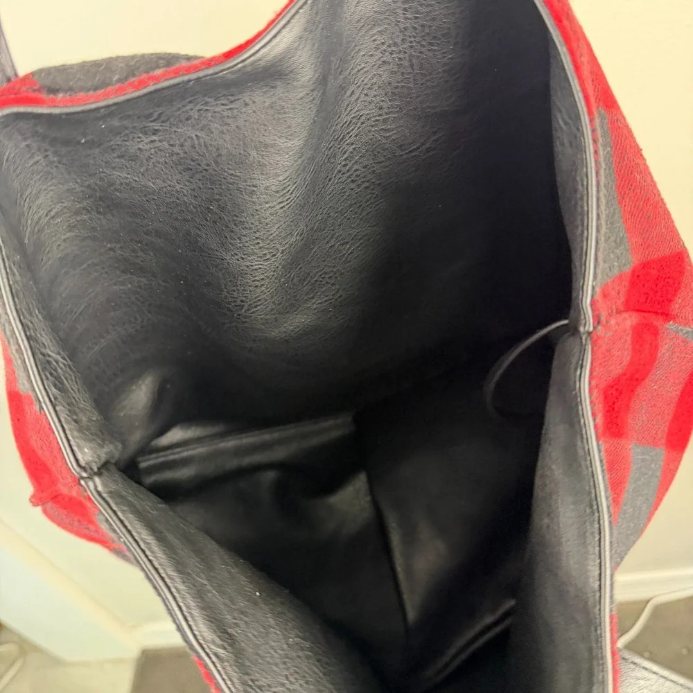 G.H. Bass Tote Bag Women's Red Buffalo Plaid Flannel Attached Leather Pouch